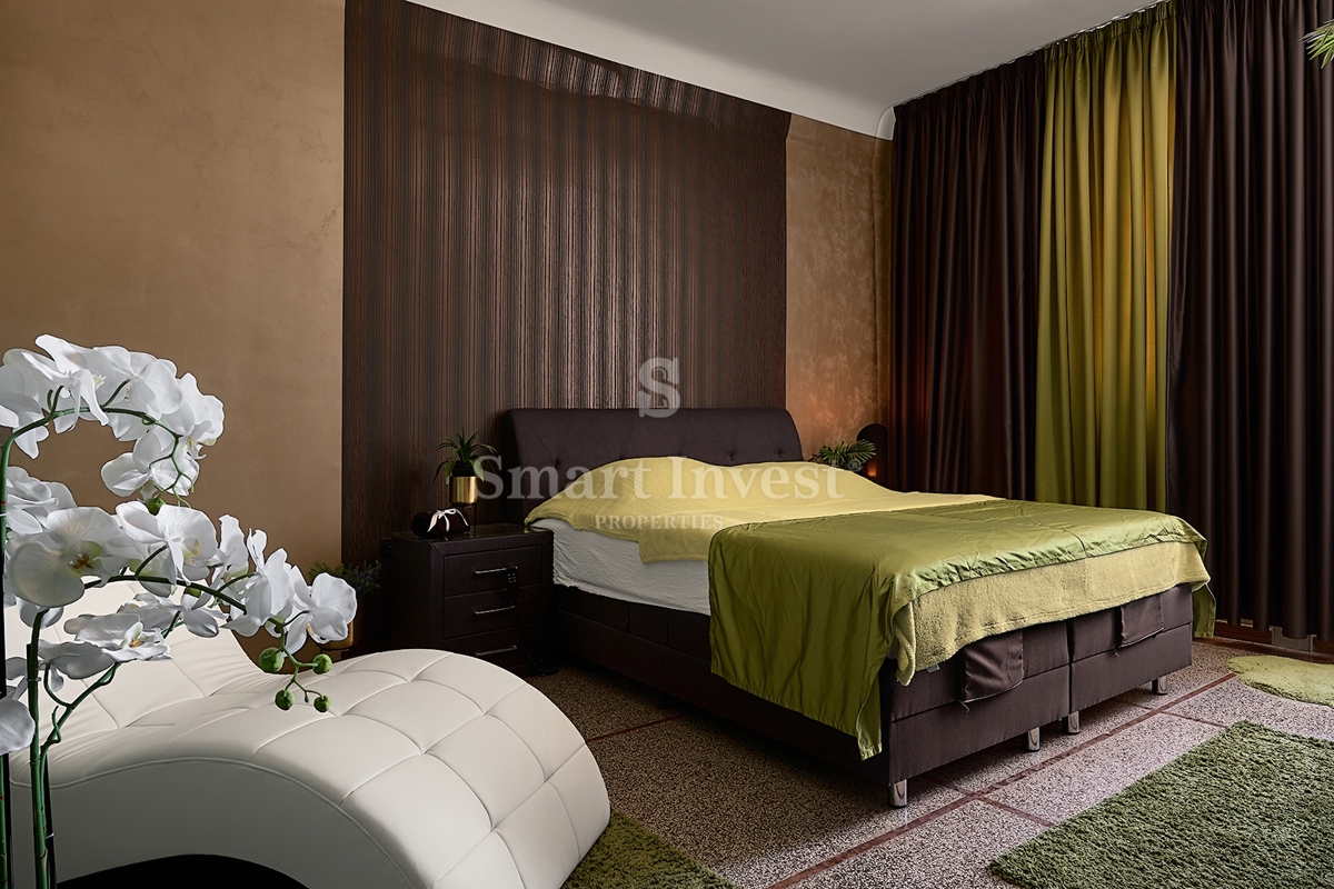 OPATIJA - CENTER, stanovanje 189 m2 s pogledom na morje in parkingom