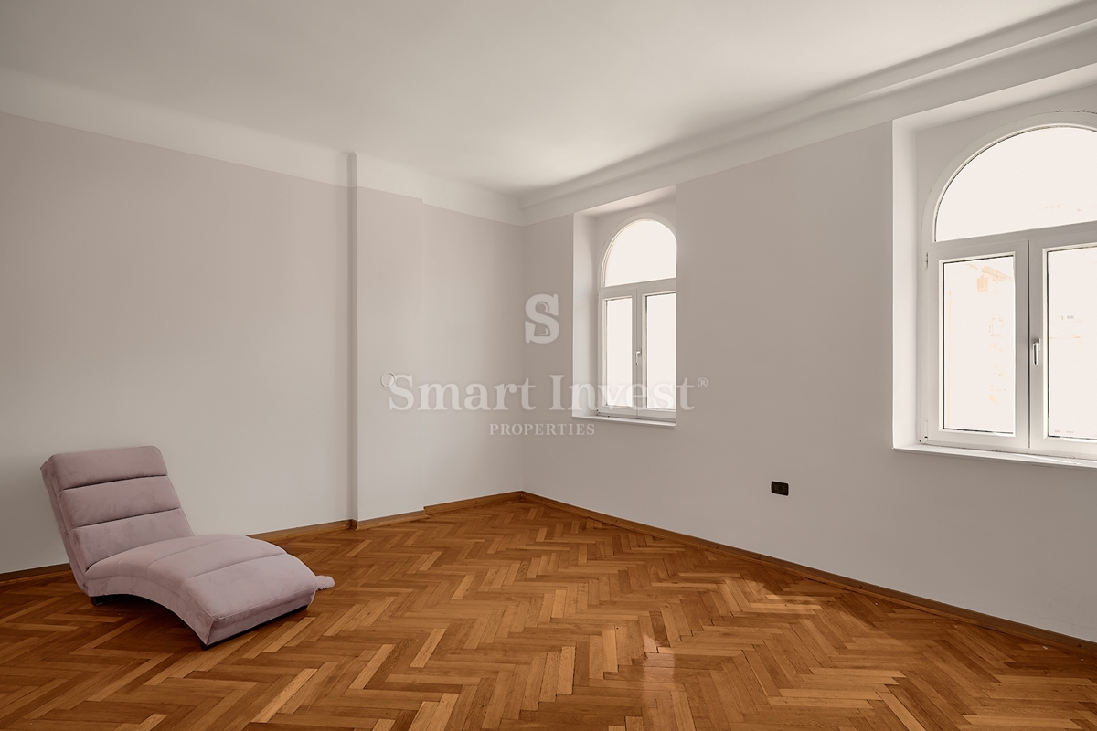 OPATIJA - CENTER, stanovanje 189 m2 s pogledom na morje in parkingom