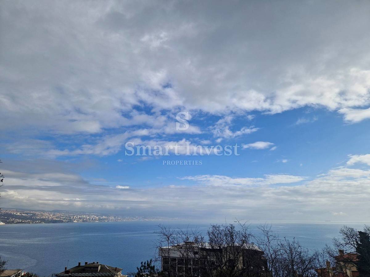 OPATIJA, 3-sobno stanovanje z balkonom in pogledom na morje