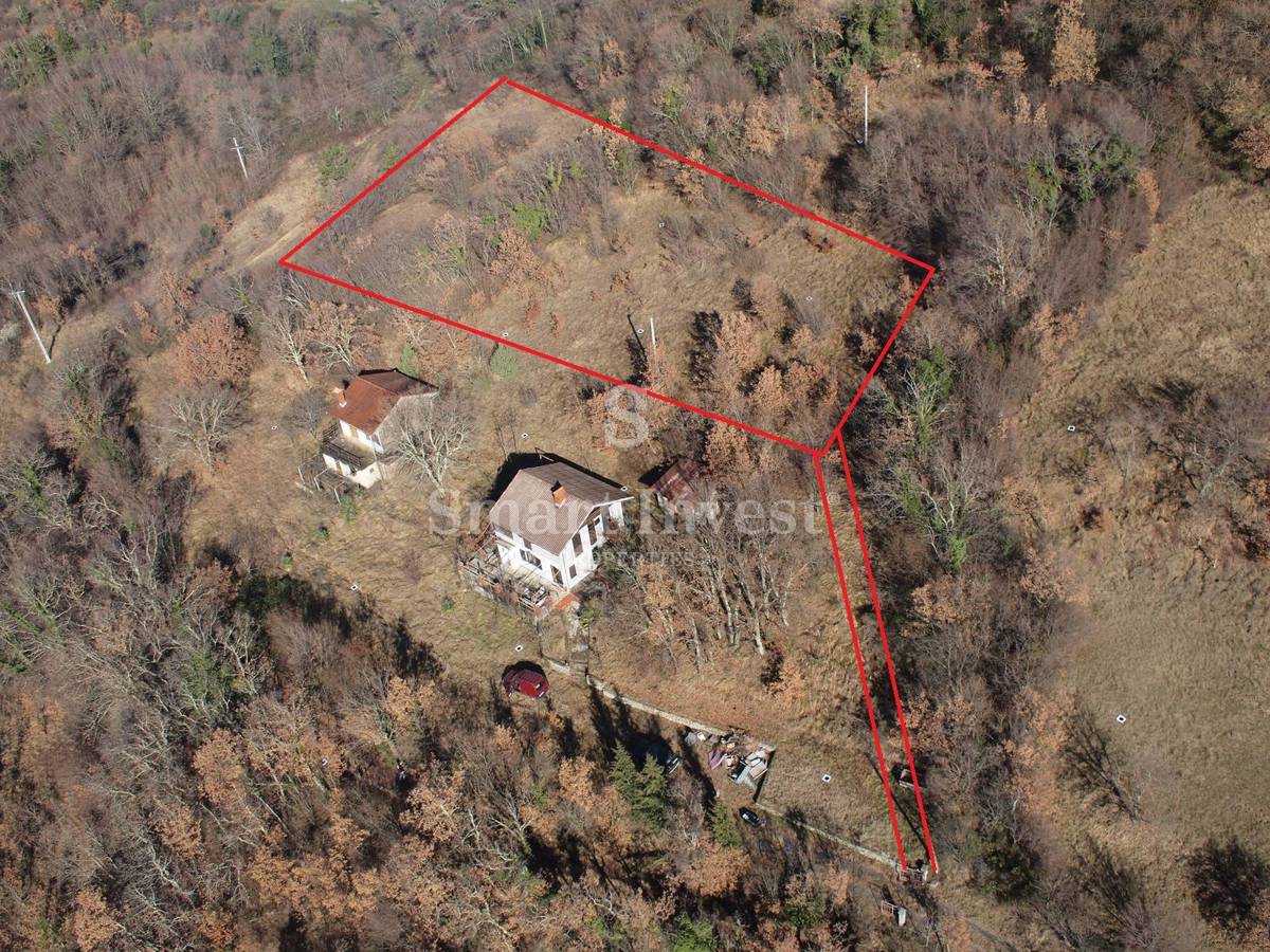 Zemljišče Boljun, Lupoglav, 1.936m2