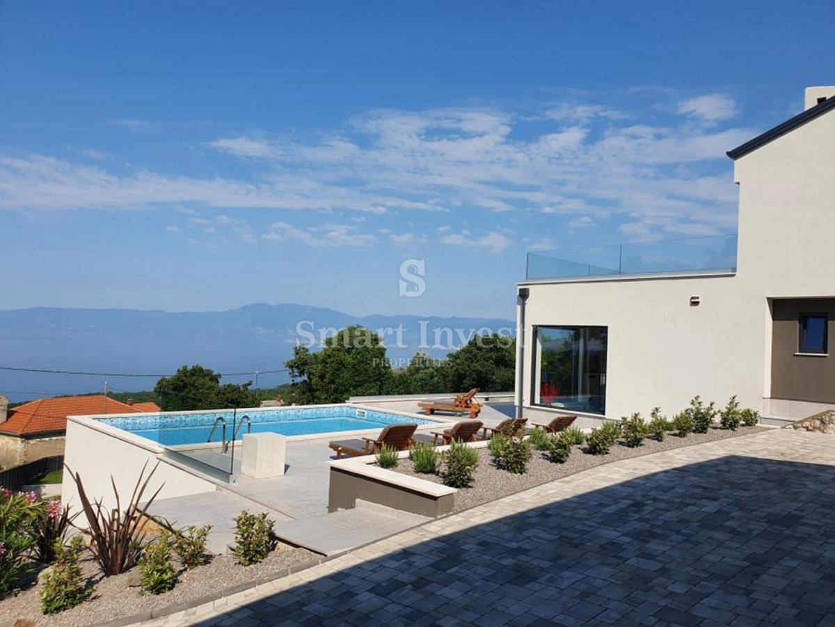 Hiša Kostrena, 350m2