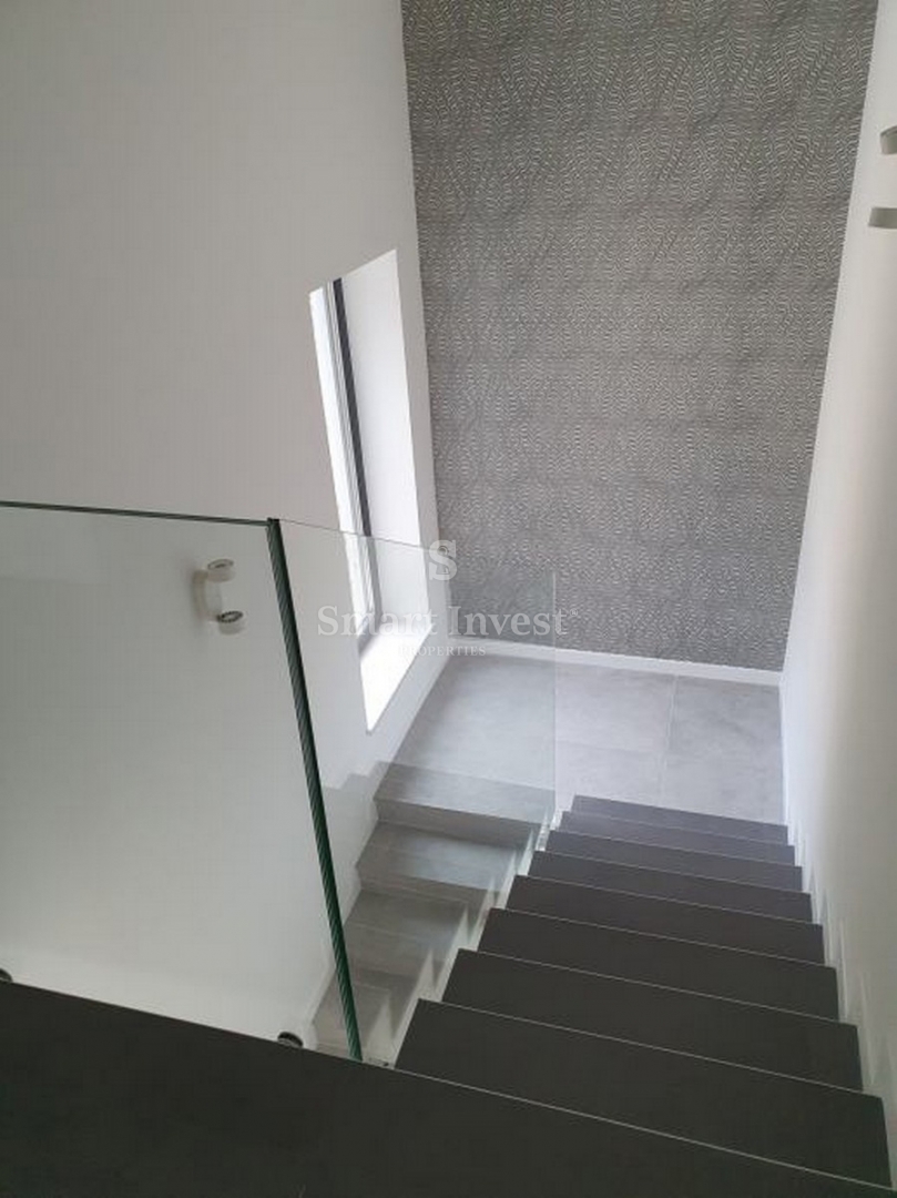 Hiša Kostrena, 350m2