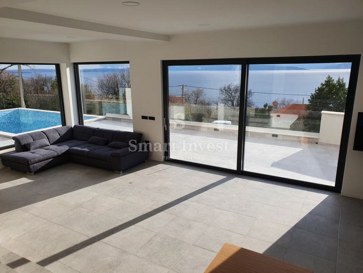 Hiša Kostrena, 350m2