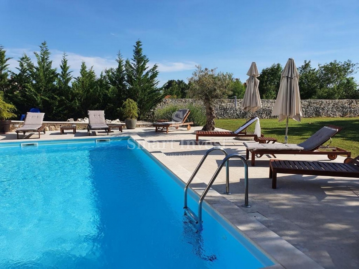 Hiša Vodnjan, 200m2