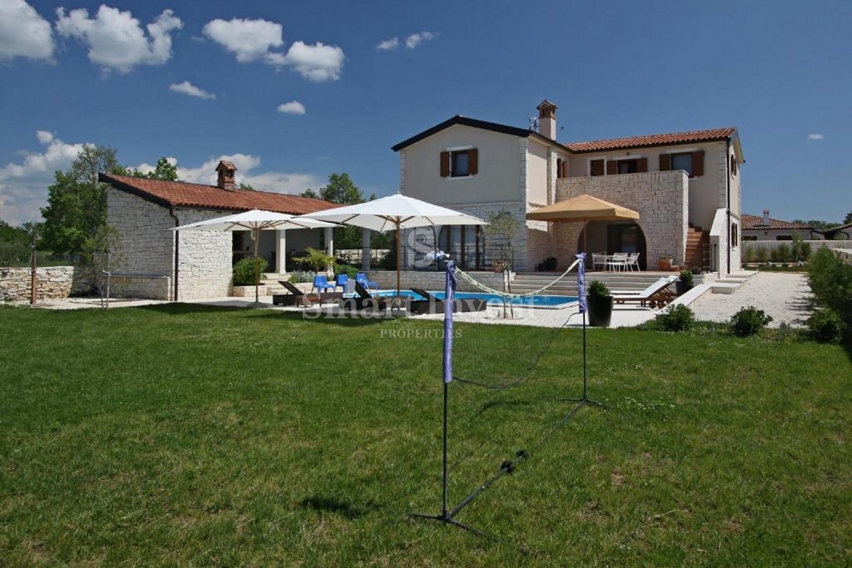 Hiša Vodnjan, 200m2