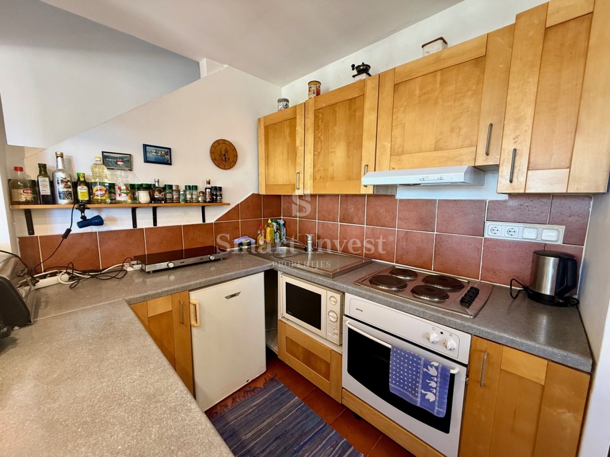 OPATIJA - VEPRINAC, polsamostojna hiša s pogledom na morje