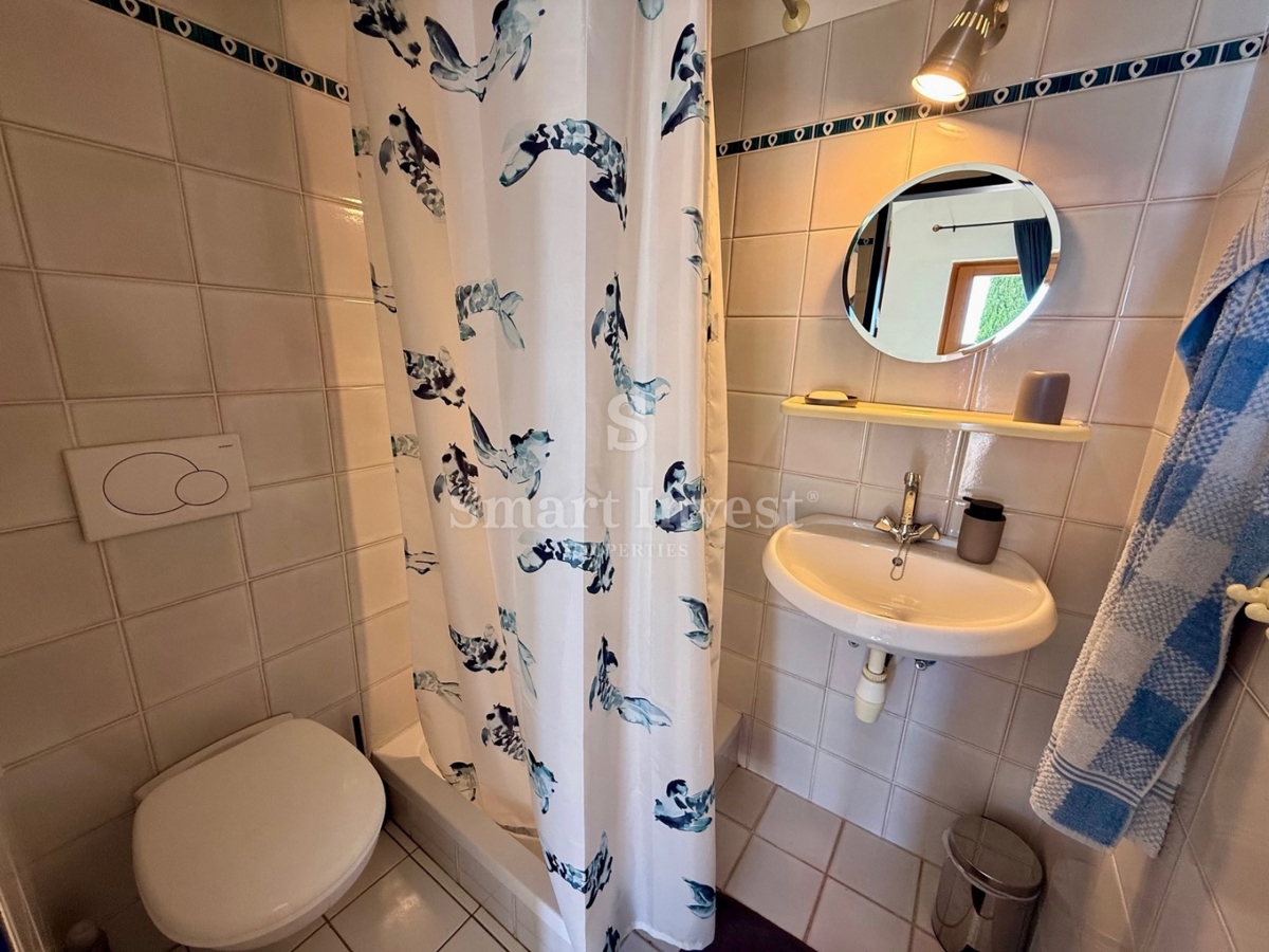 OPATIJA - VEPRINAC, polsamostojna hiša s pogledom na morje