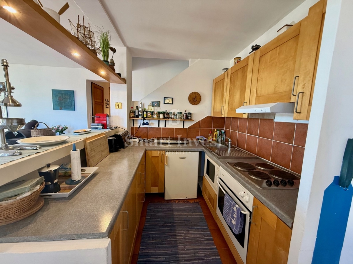 OPATIJA - VEPRINAC, polsamostojna hiša s pogledom na morje