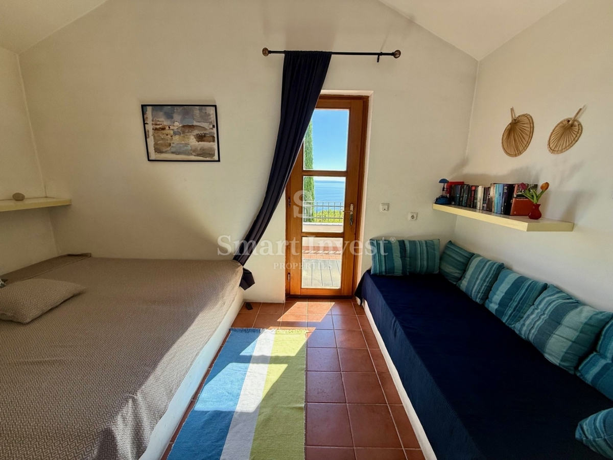 OPATIJA - VEPRINAC, polsamostojna hiša s pogledom na morje