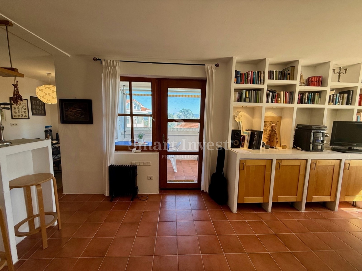 OPATIJA - VEPRINAC, polsamostojna hiša s pogledom na morje