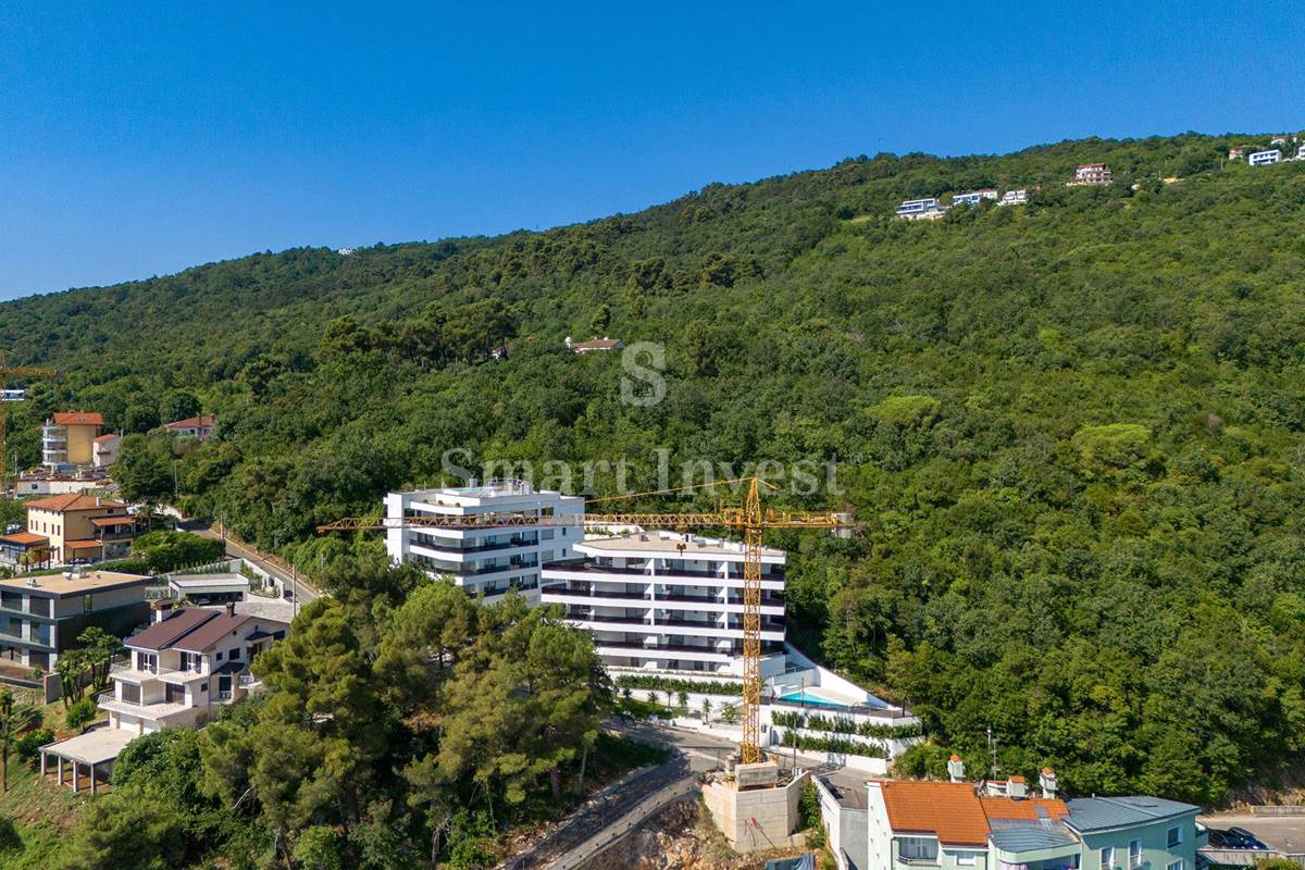 OPATIJA, luksuzna novogradnja s 7 apartmaji, bazenom in pogledom na morje