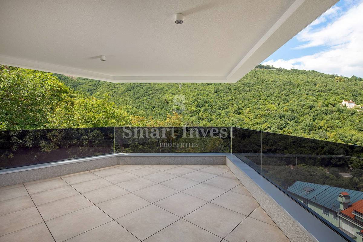 OPATIJA, luksuzna novogradnja s 7 apartmaji, bazenom in pogledom na morje