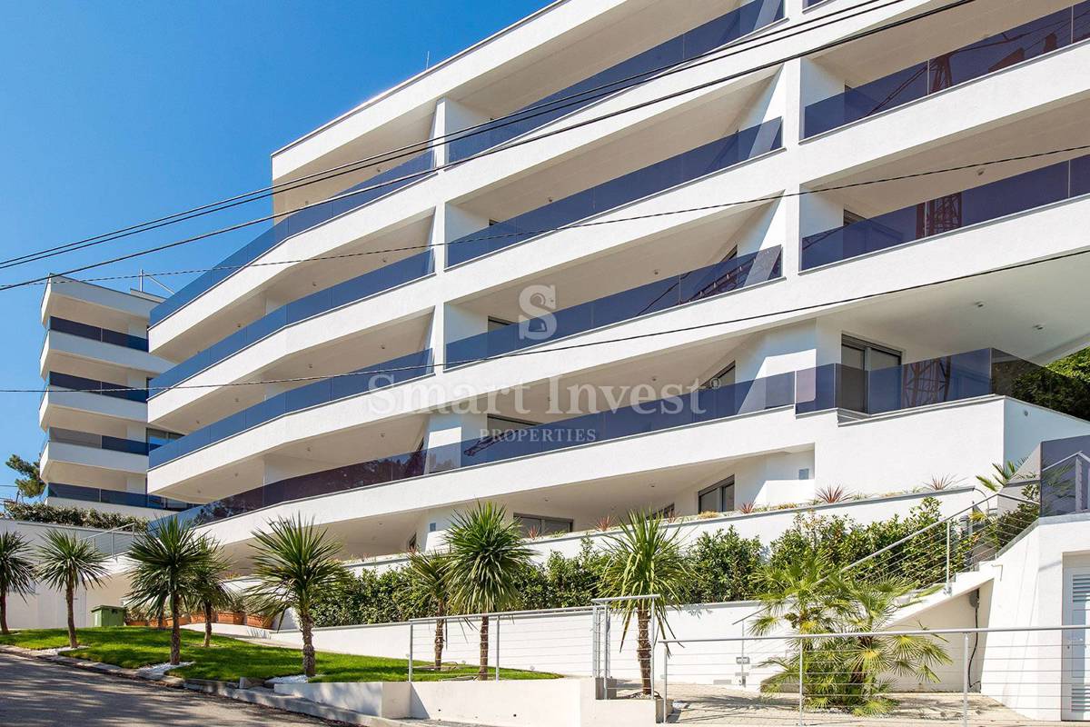 OPATIJA, luksuzna novogradnja s 7 apartmaji, bazenom in pogledom na morje