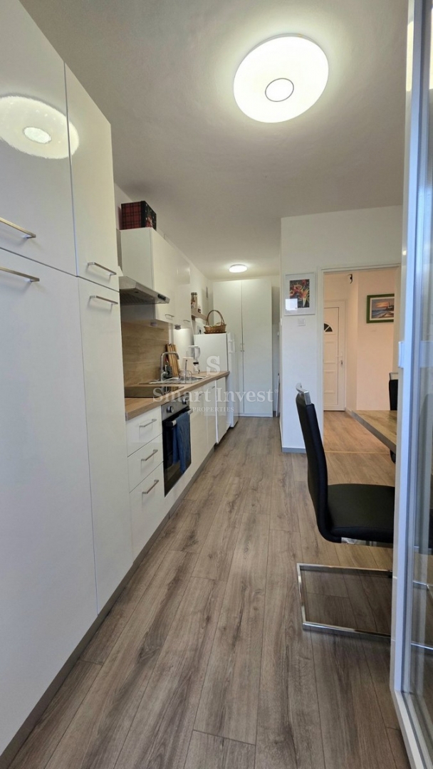 ISTRA - UMAG, prenovljeno in opremljeno 2-sobno stanovanje v centru