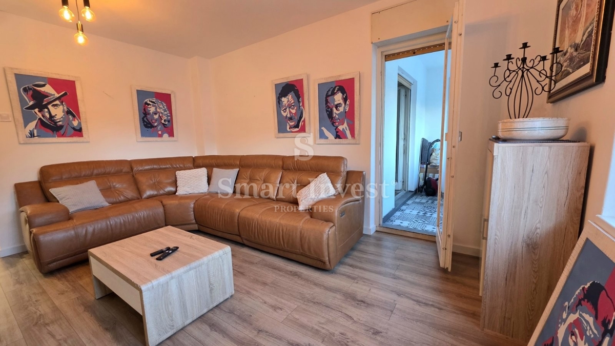 ISTRA - UMAG, prenovljeno in opremljeno 2-sobno stanovanje v centru