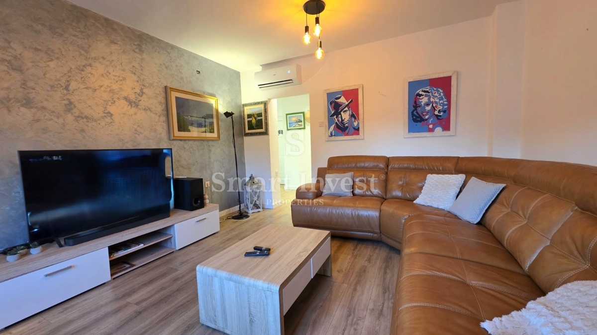 ISTRA - UMAG, prenovljeno in opremljeno 2-sobno stanovanje v centru