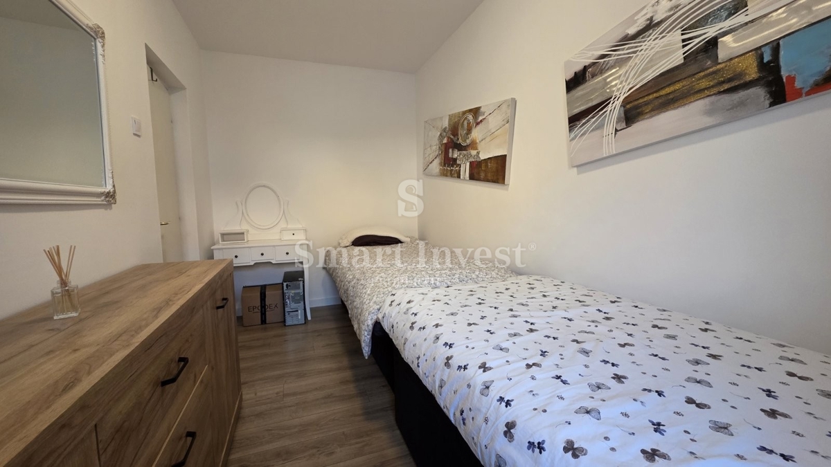 ISTRA - UMAG, prenovljeno in opremljeno 2-sobno stanovanje v centru