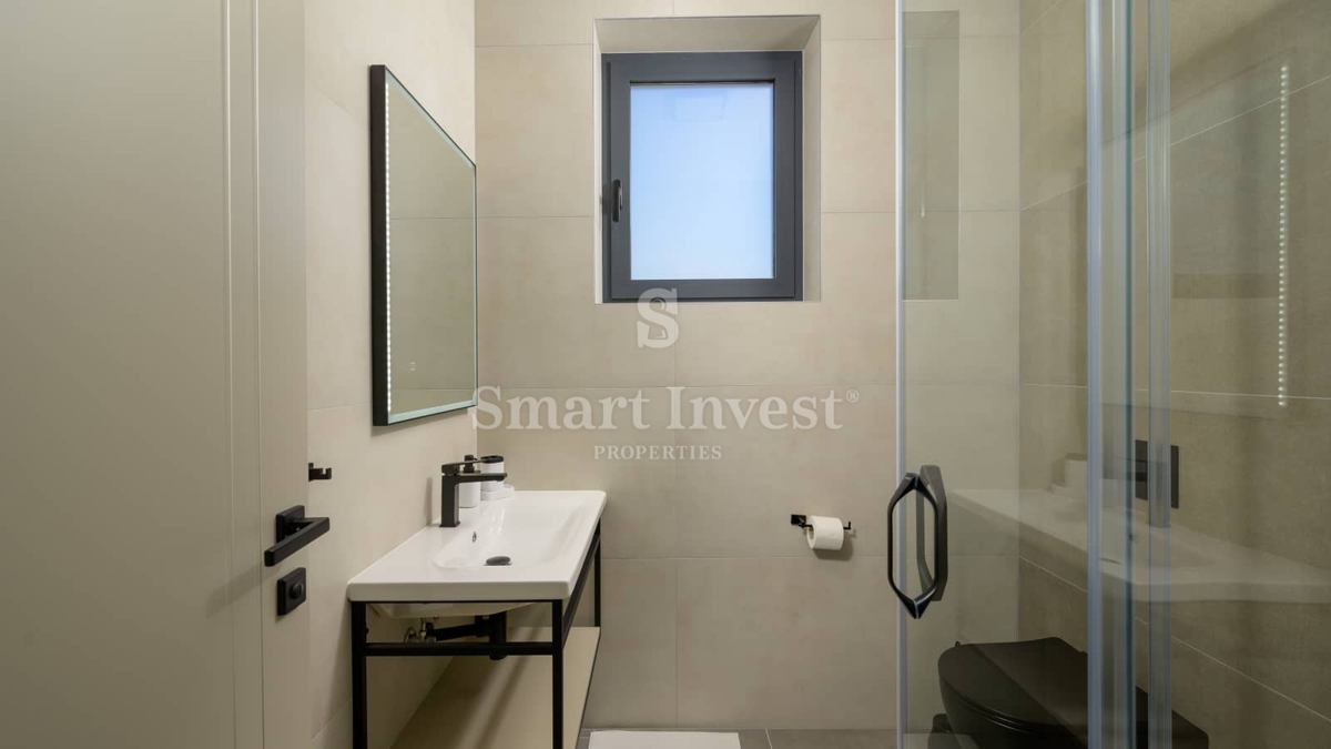 ISTRA - SVETVINČENAT, nova moderna vila z ogrevanim bazenom