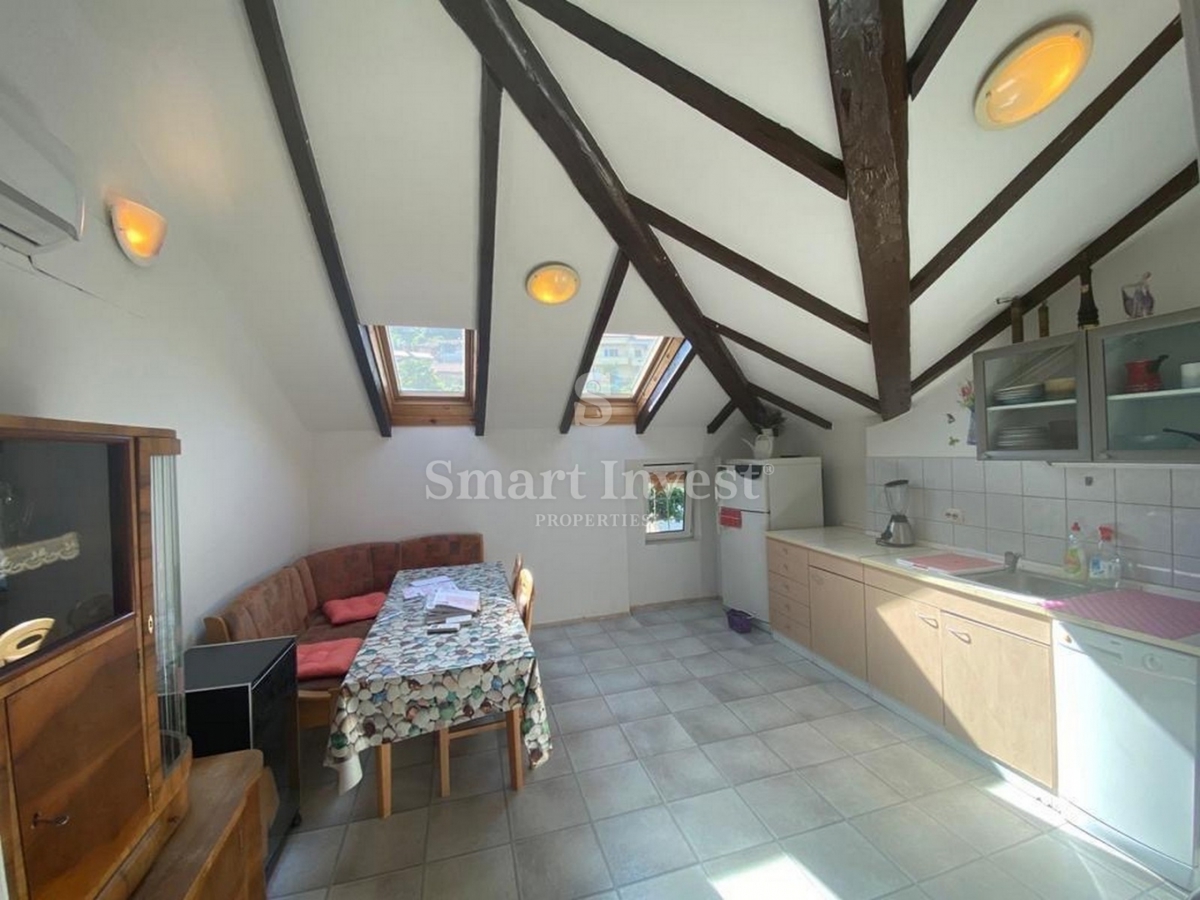 OPATIJA - CENTER, prostorno stanovanje v bližini morja