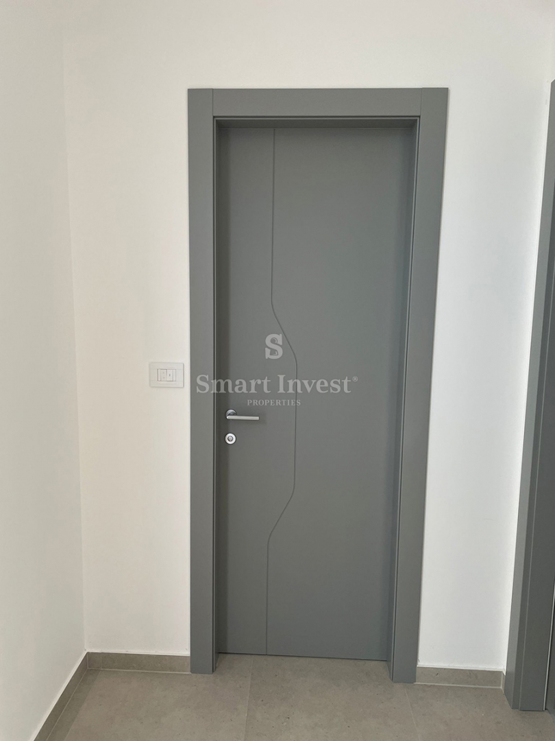 ISTRA - POMER, moderna vila z ogrevanim bazenom tik ob morju in marini