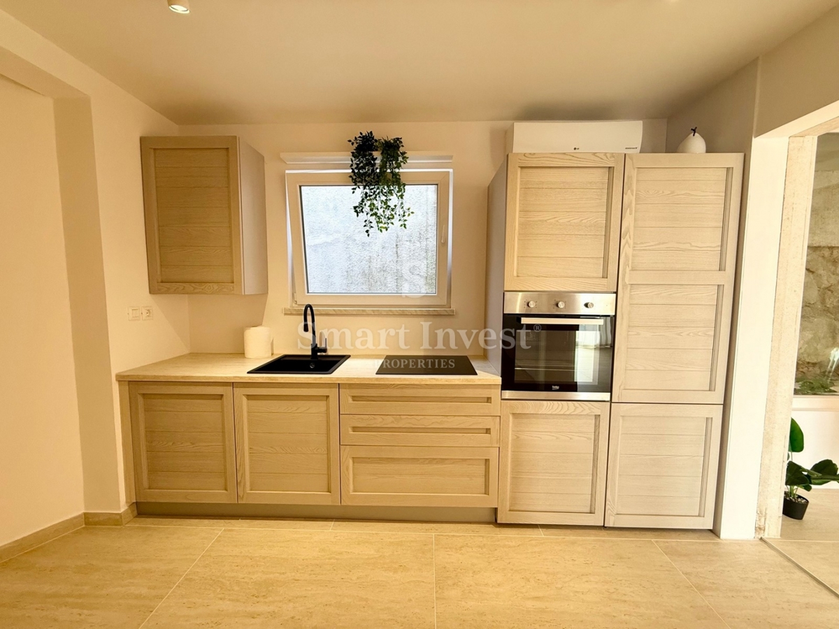 LOVRAN, 3-sobno stanovanje s teraso in pogledom na morje, IZKLJUČNO V NAŠI AGENCIJI!