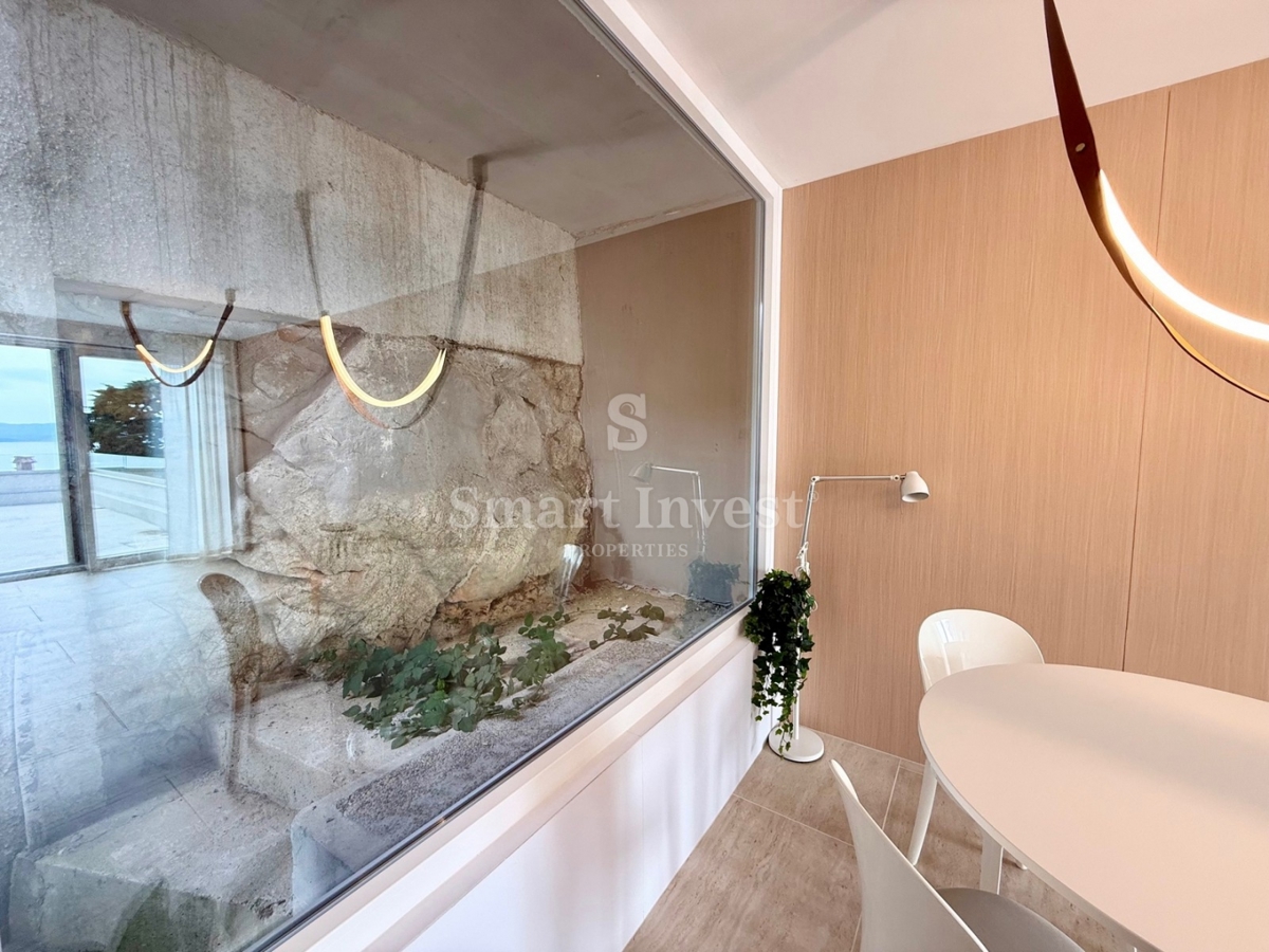 LOVRAN, 3-sobno stanovanje s teraso in pogledom na morje, IZKLJUČNO V NAŠI AGENCIJI!