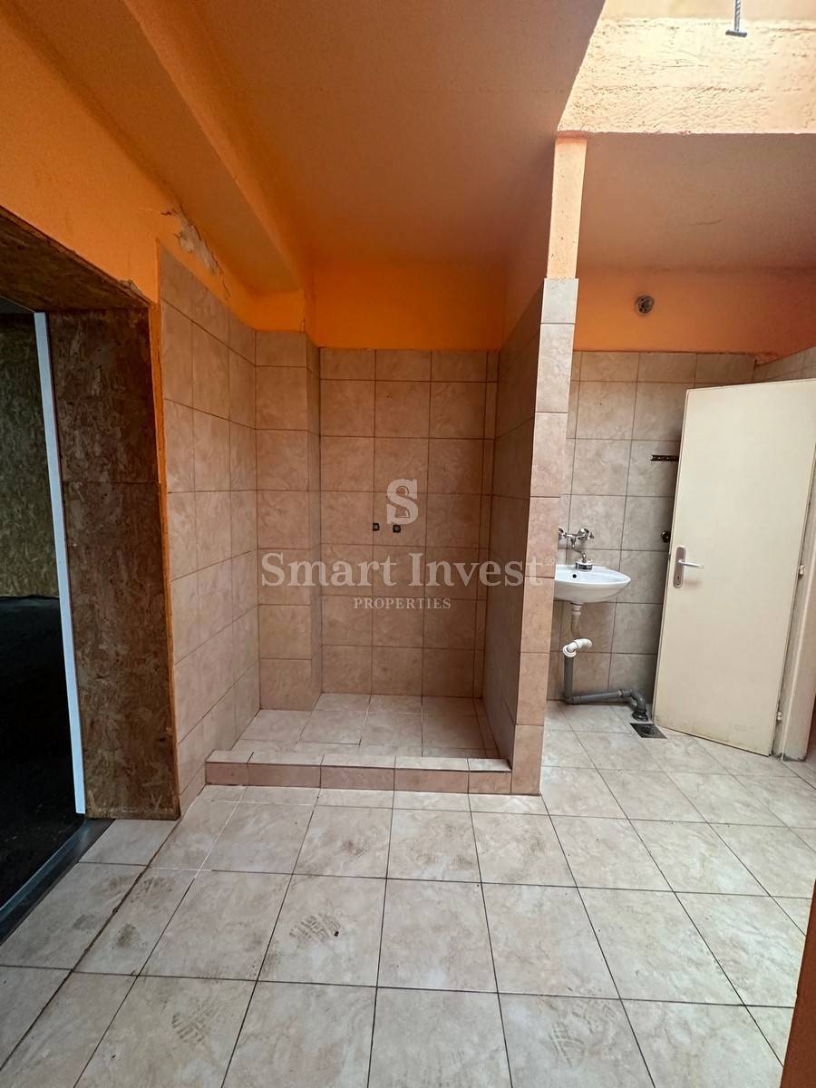 RIJEKA - KANTRIDA, poslovno skladiščni prostori