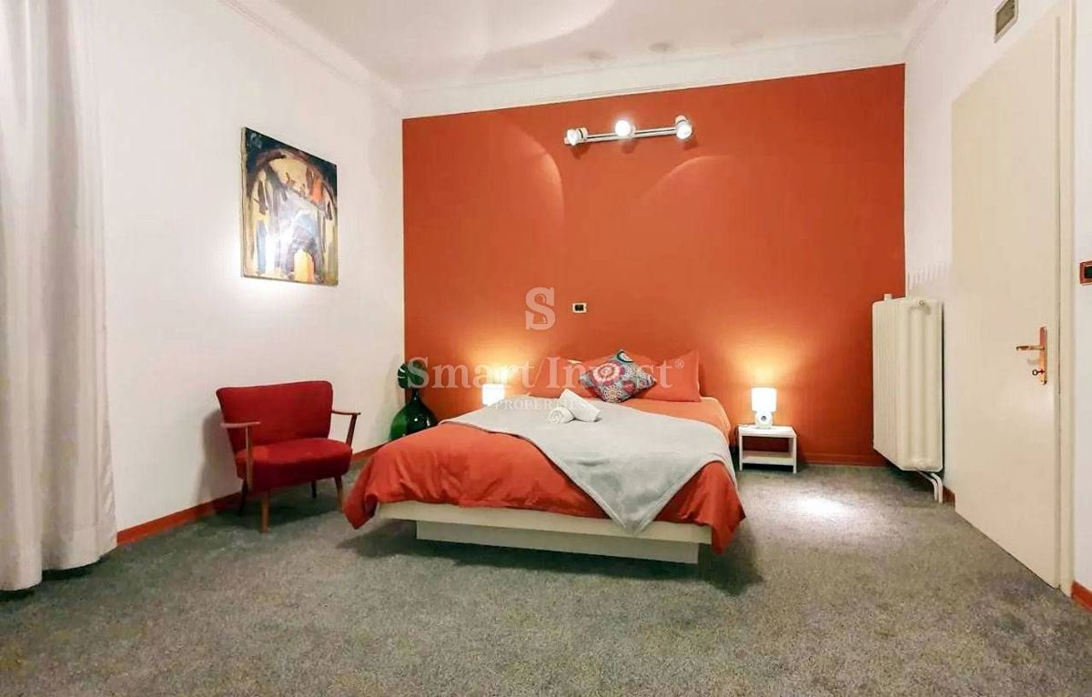 OPATIJA - CENTER, 3-bedrooms apartment with garden and parking near the sea