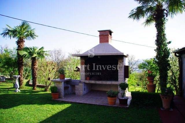 OPATIJA - MATULJI, Beautiful family house with sea view 