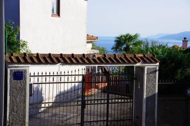 OPATIJA - MATULJI, Beautiful family house with sea view 