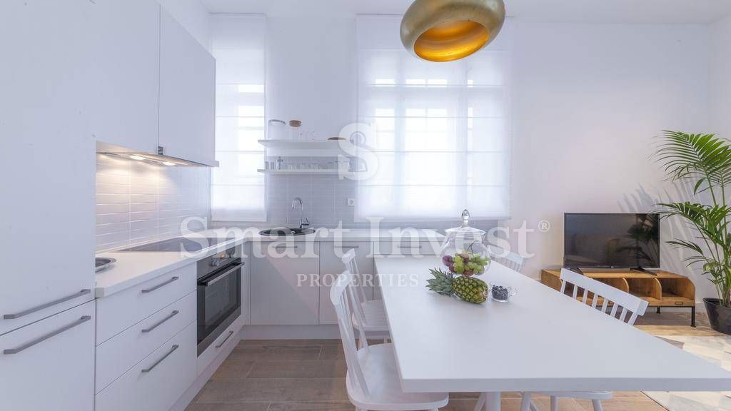 OPATIJA, Five apartments in the very center, 150 m to the sea