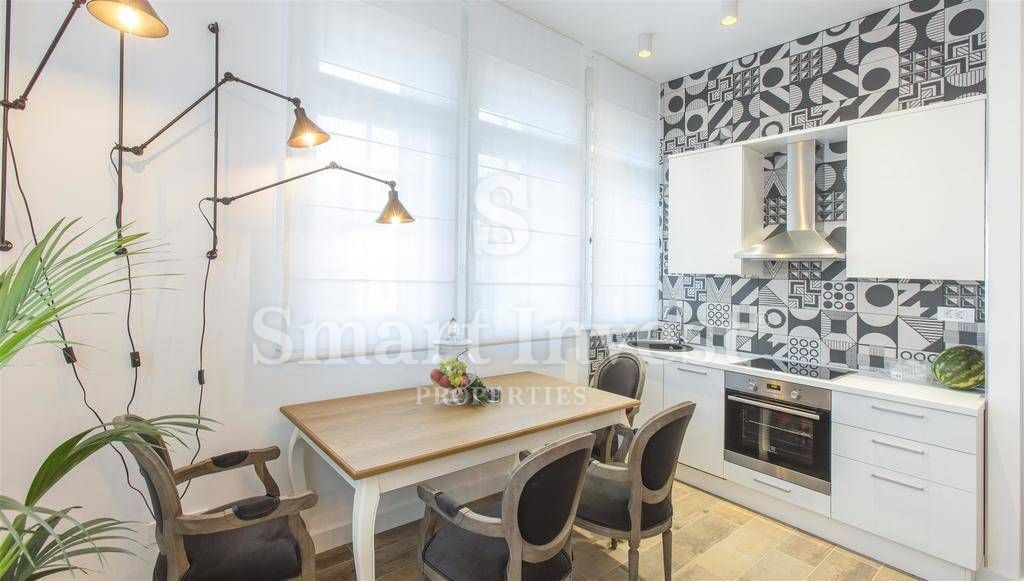 OPATIJA, Five apartments in the very center, 150 m to the sea