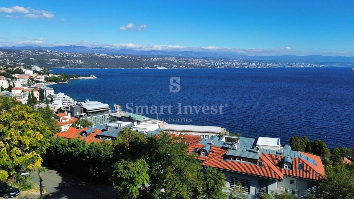 OPATIJA, Luksuzno 2-s stanovanje s pogledom na morje in garažo (A6)