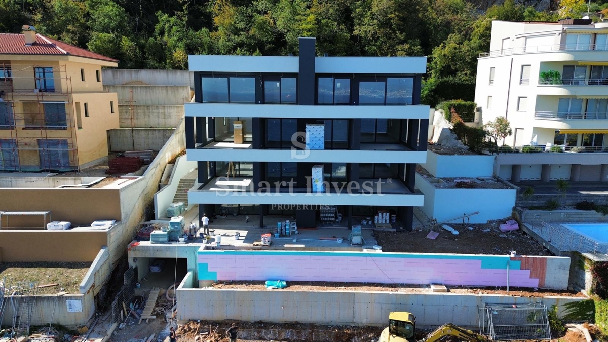 OPATIJA, Luksuzno 2-s stanovanje s pogledom na morje in garažo (A6)