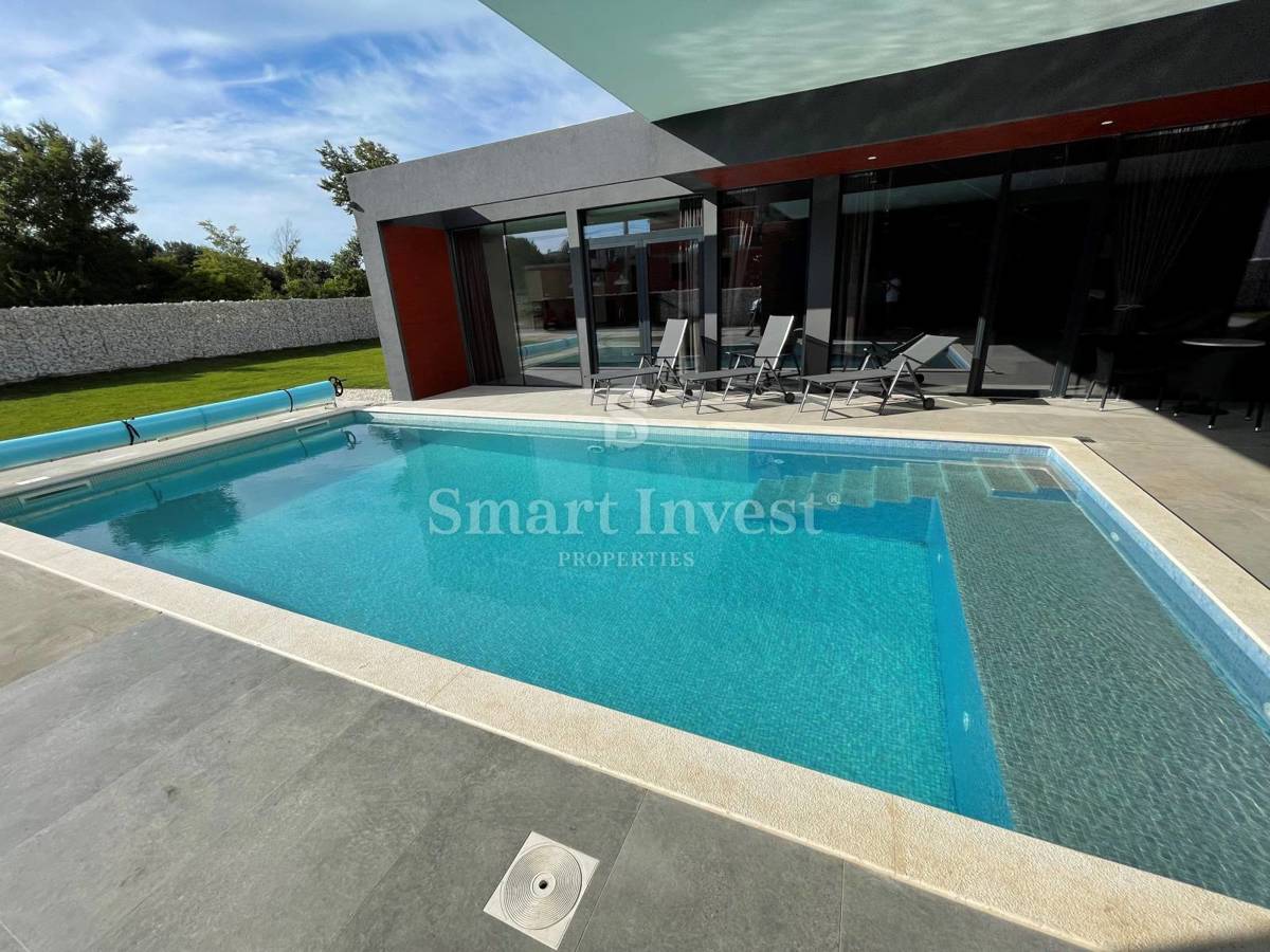 ISTRIA - MEDULIN, MODERN 4-BEDROOMS VILLA WITH SEA VIEW