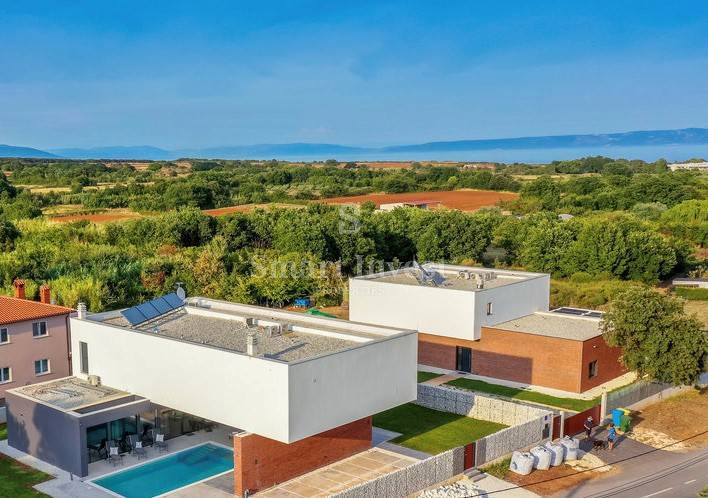 ISTRIA - MEDULIN, MODERN 4-BEDROOMS VILLA WITH SEA VIEW