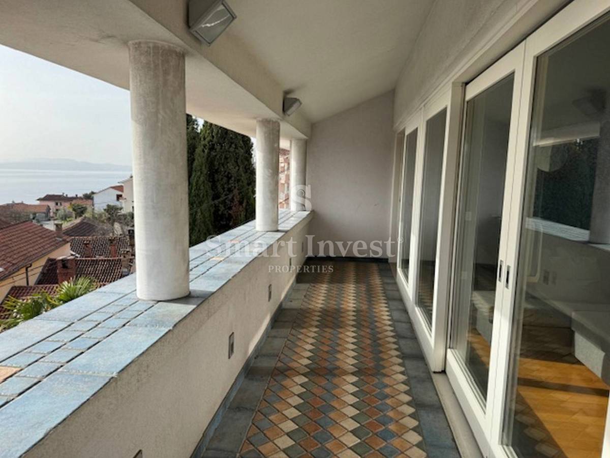 OPATIJA - POBRI, Lepa samostojna hiša s pogledom na morje, prodamo
