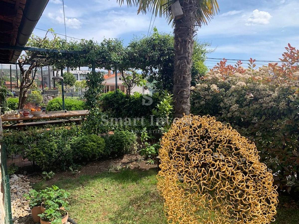OPATIJA - POBRI, Lepa samostojna hiša s pogledom na morje, prodamo