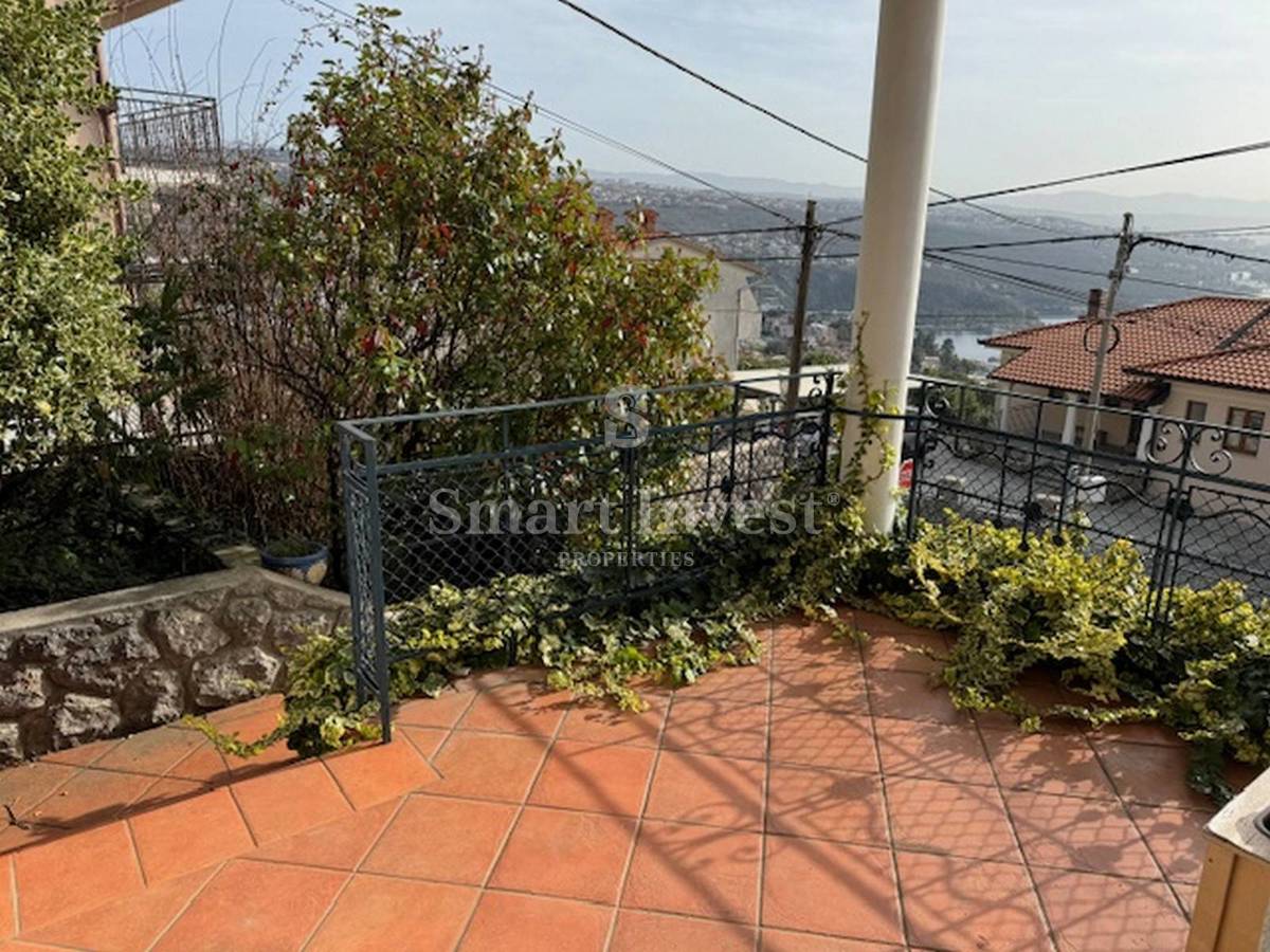 OPATIJA - POBRI, Lepa samostojna hiša s pogledom na morje, prodamo