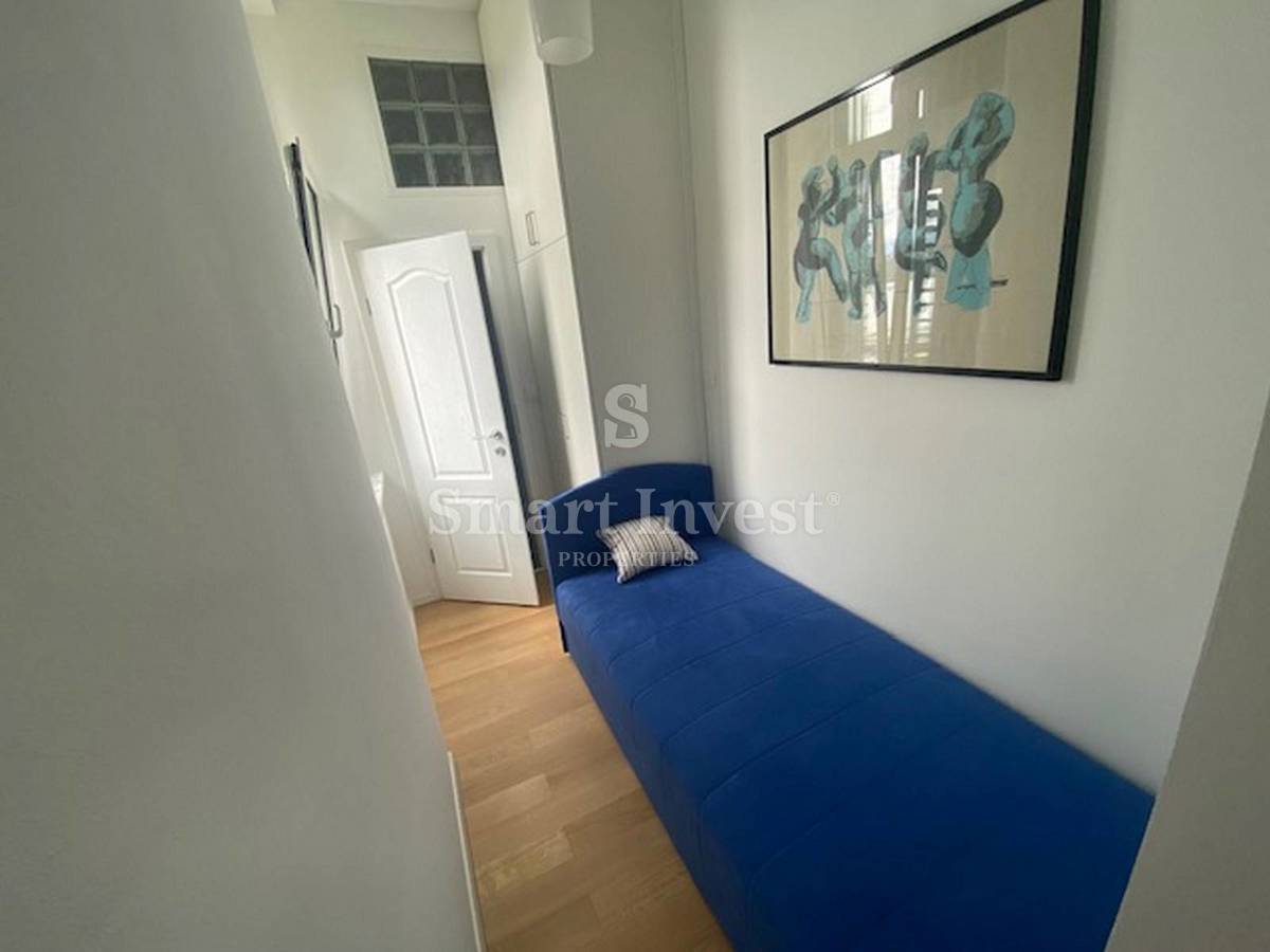 OPATIJA, Prenovljeno 3-sobno  stanovanje prva linija do morja!