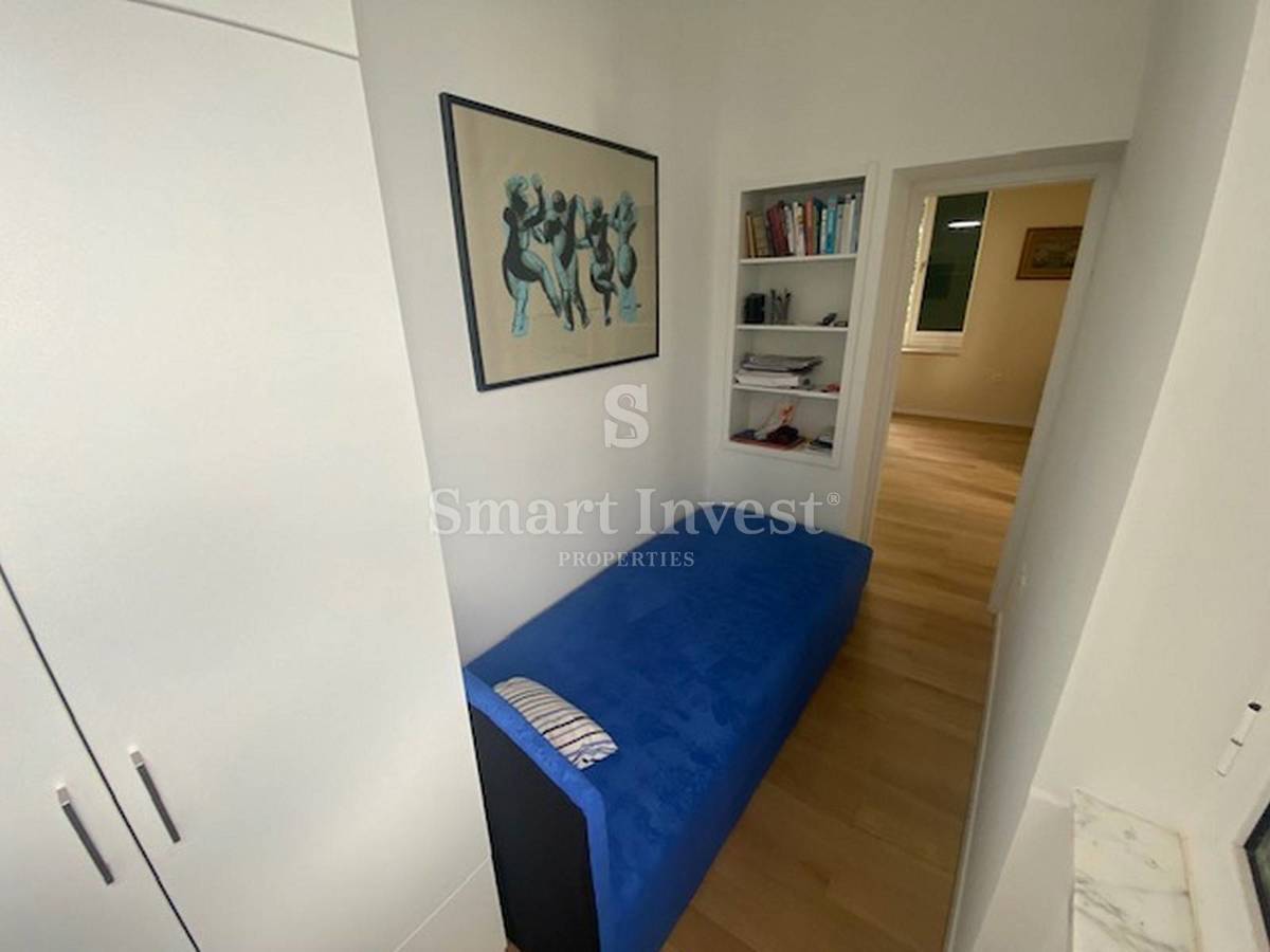 OPATIJA, Prenovljeno 3-sobno  stanovanje prva linija do morja!
