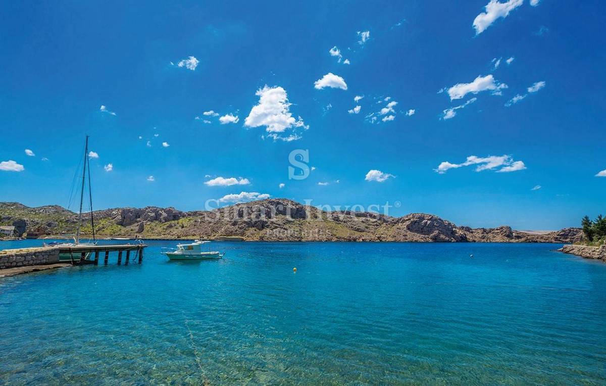 KARLOBAG vicinity, House of 155 m2, first  row to the sea
