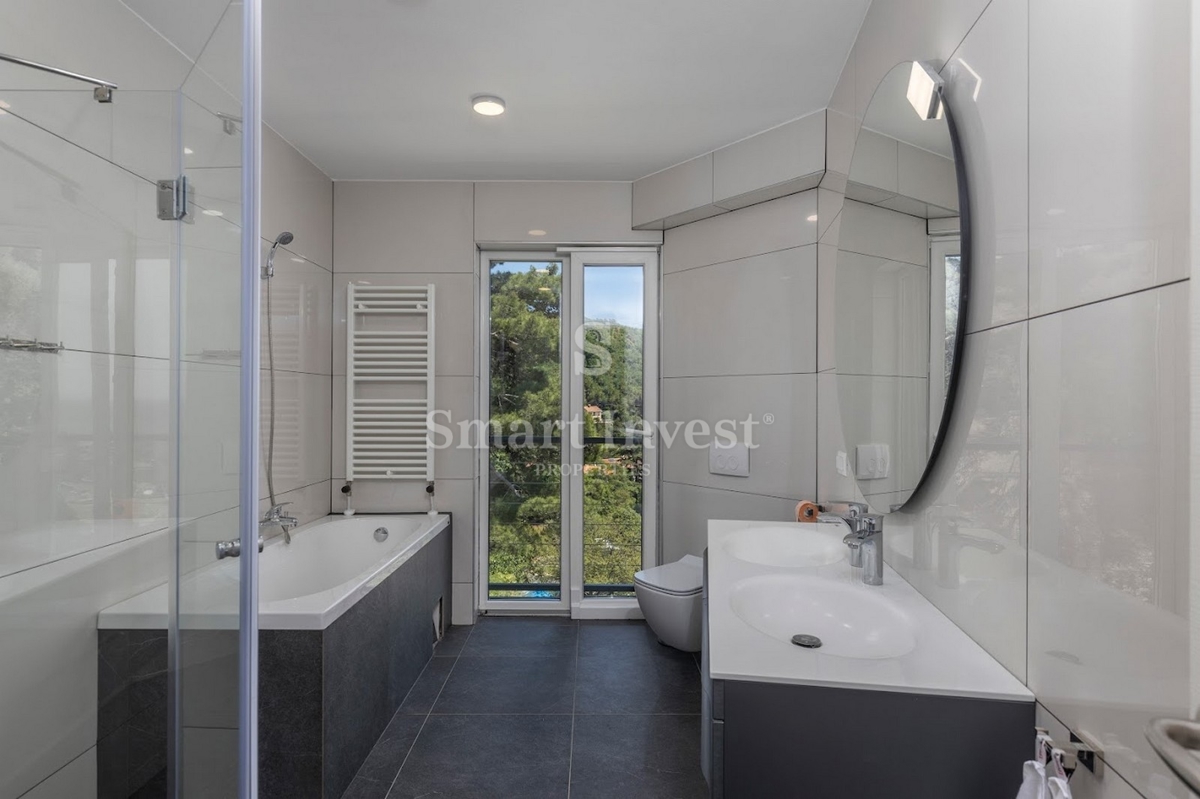 OPATIJSKA RIVIERA, moderna vila s 7 spalnicami, bazenom in spajem