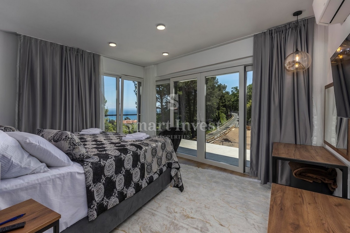 OPATIJSKA RIVIERA, moderna vila s 7 spalnicami, bazenom in spajem