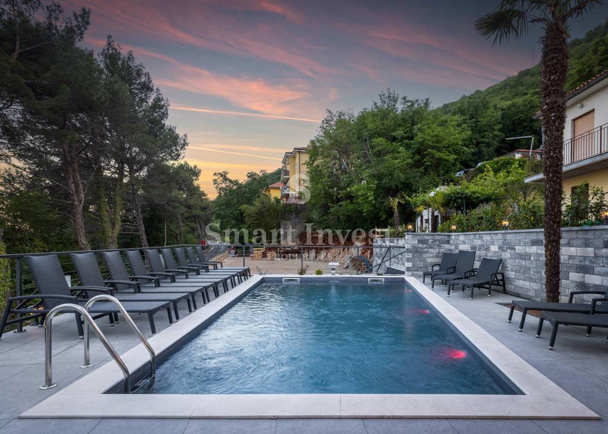 OPATIJA RIVIERA, Modern 7-bedrooms villa with pool and spa