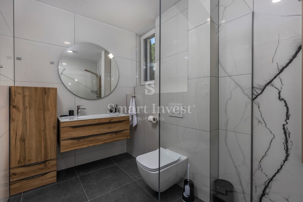 OPATIJSKA RIVIERA, moderna vila s 7 spalnicami, bazenom in spajem