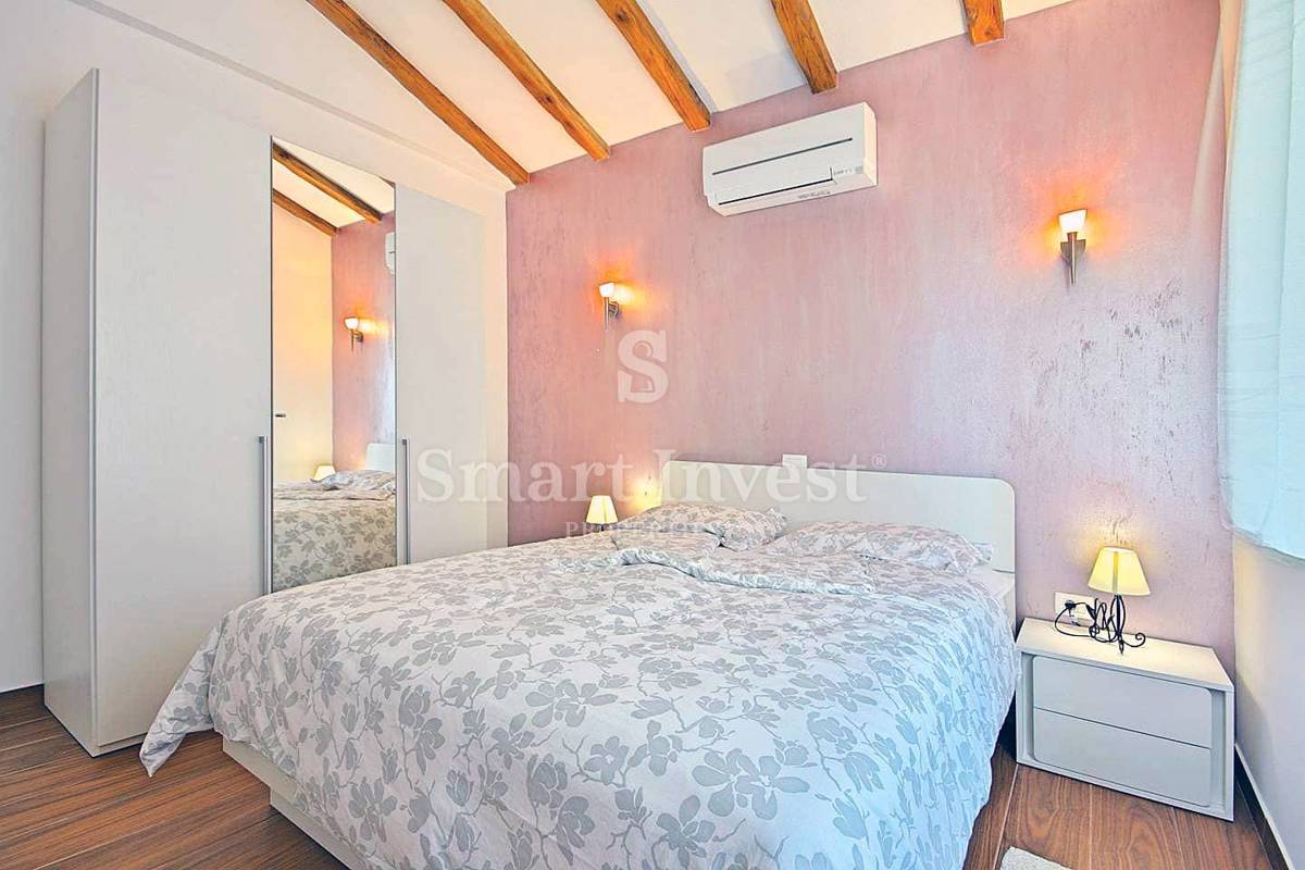 ISTRA - NOVIGRAD, Prodamo čudovito vilo z bazenom, na mirni lokaciji!