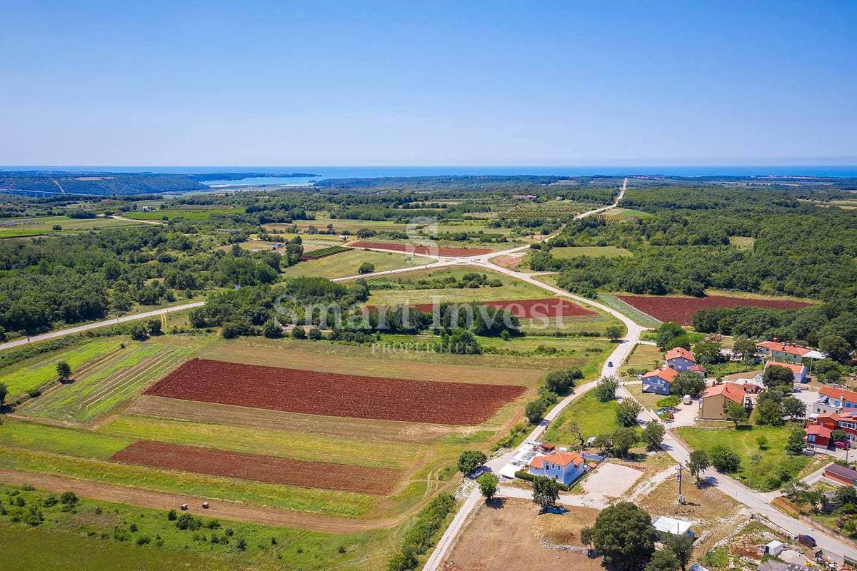 ISTRA - NOVIGRAD, Prodamo čudovito vilo z bazenom, na mirni lokaciji!
