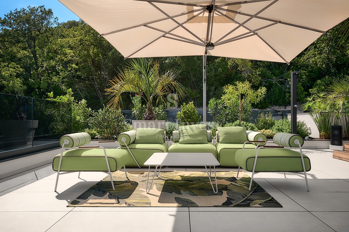 OPATIJA, luksuzni penthouse s strešnim bazenom in odprtim pogledom na morje (S3)