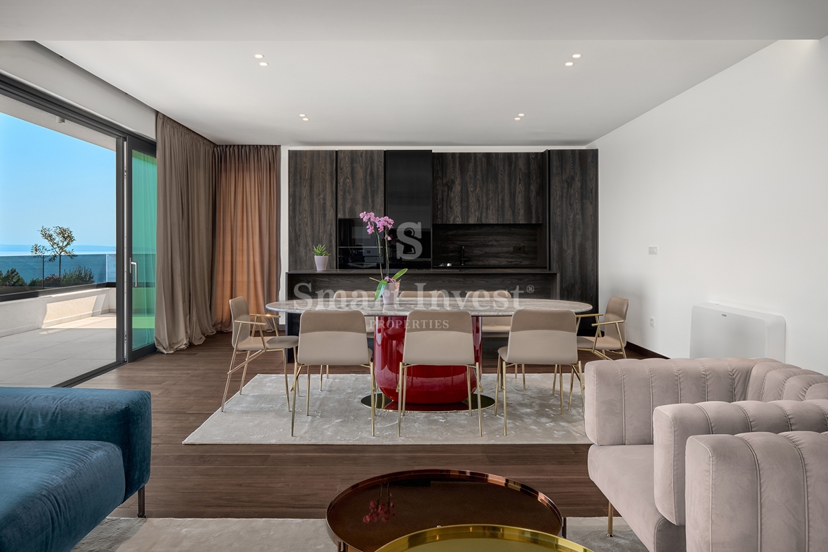 OPATIJA, luksuzni penthouse s strešnim bazenom in odprtim pogledom na morje (S3)
